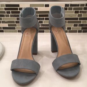 Cute Blue block heels 👠